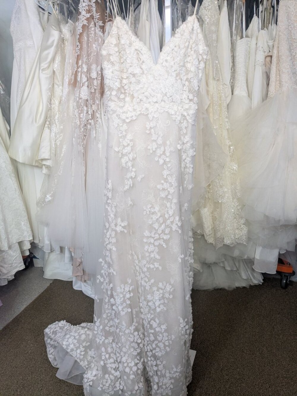 Lazaro Milena 3853 Wedding Dress – Sample Gown – Ivory – Size 12 - Picture 6 of 9